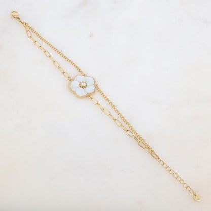 Bracelet deux rangs avec maille, pendentif fleur en nacre blanche, strass