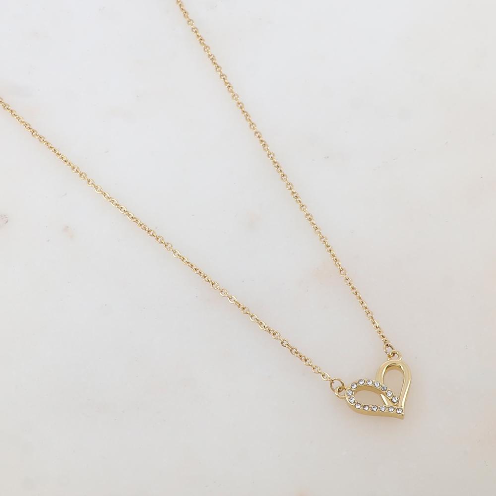 Colllier avec pendentif coeur et strass

IKS0186N0680X(40+5CM)

6,80 €