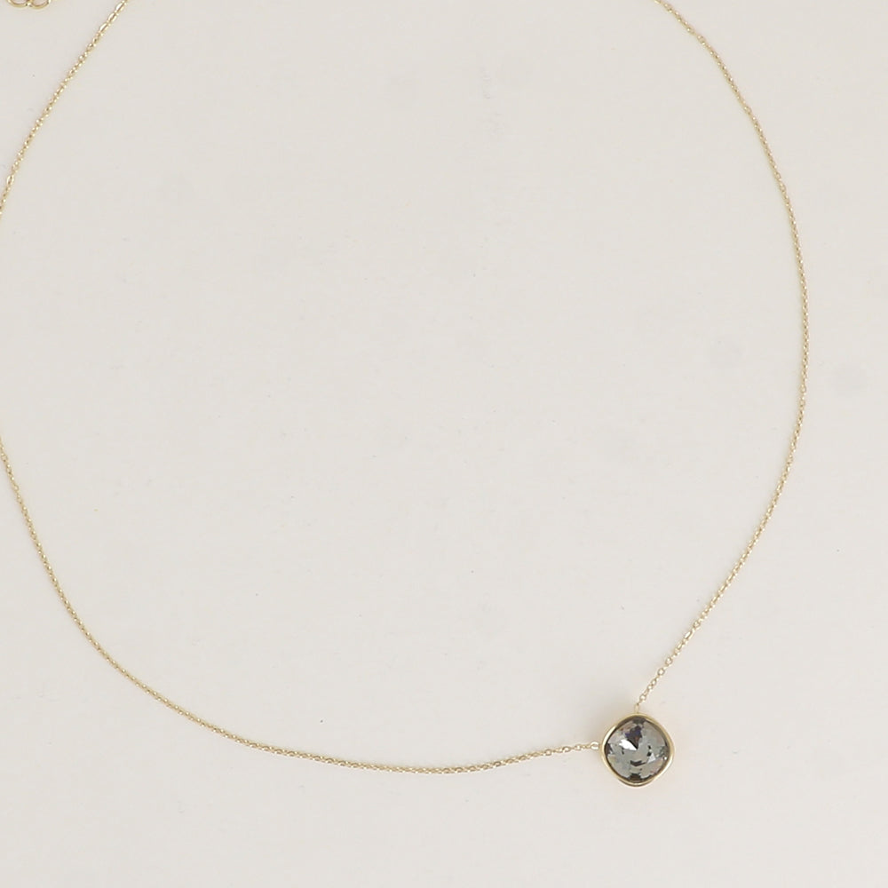 Collier orné de cristal de Swarovski® 8 mm - Longueur de chaîne : 39+5 cm - Diamètre du cristal : 8 mm - Black diamond