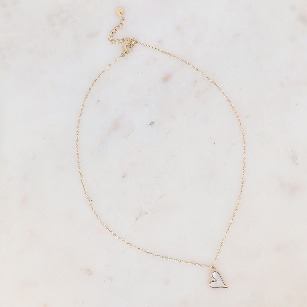 Collier doré avec cœur en nacre blanche 40+5 cm