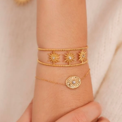 Jonc avec trois étoiles strassées