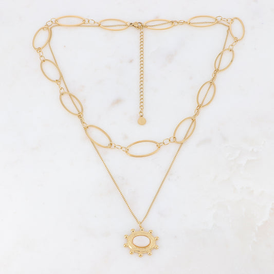 Collier 2 rangs doré avec jeu de mailles et pendant embelli de pierre jade blanche 38/42+7 cm