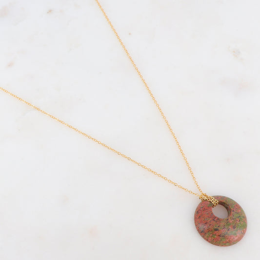 Collier doré avec un pendentif en pierre unakite 47+5 cm