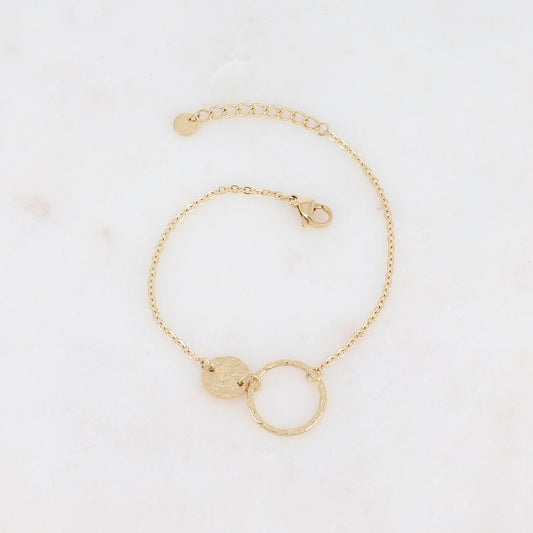 Bracelet avec pièce ronde et anneau, effet martelé