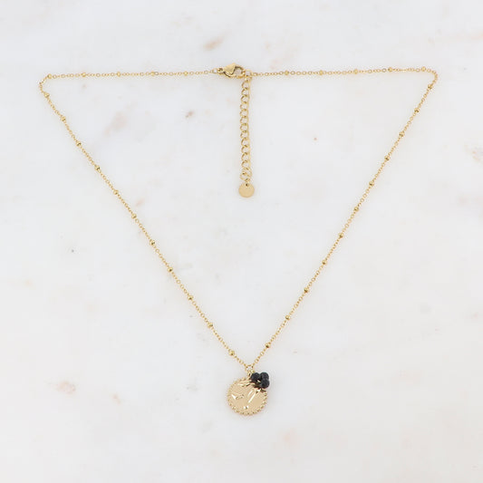 Collier doré avec 3 petites perles en pierre naturelle agate noire et pampille graphique 41+5 cm