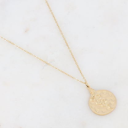 Collier doré avec pendentif martelé motif serpent 41+5 cm