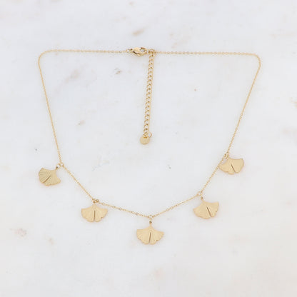 Collier doré embelli de 5 feuilles de gingko 40+5 cm