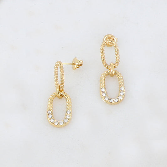 B.O à puce avec anneaux entrelacés et strass 1,1 x 3 cm.
