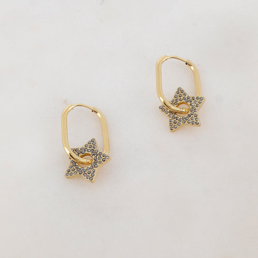 B.O pendantes étoiles, strass 1,60 x 3 cm.
