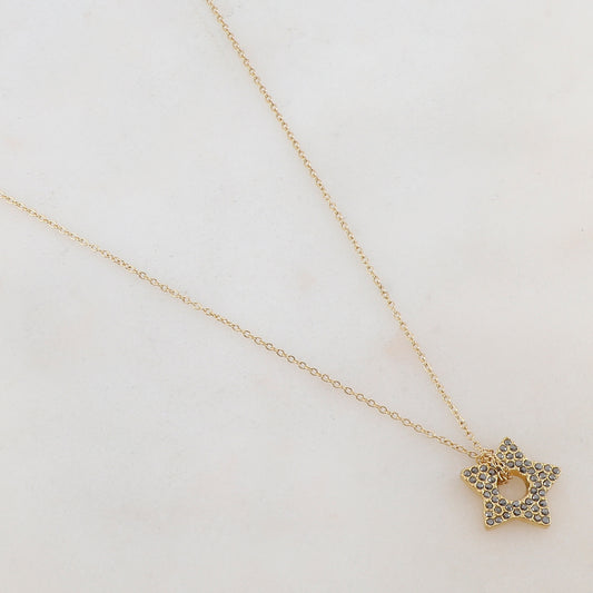 Collier doré avec pendentif en forme d'étoile et hématites 47+5 cm