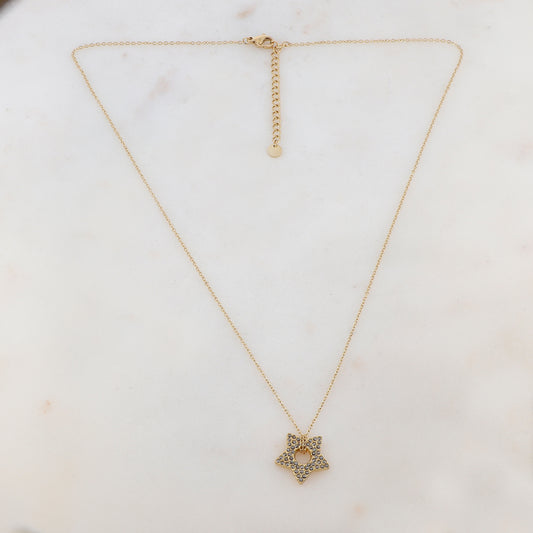 Collier doré avec pendentif en forme d'étoile et hématites 47+5 cm