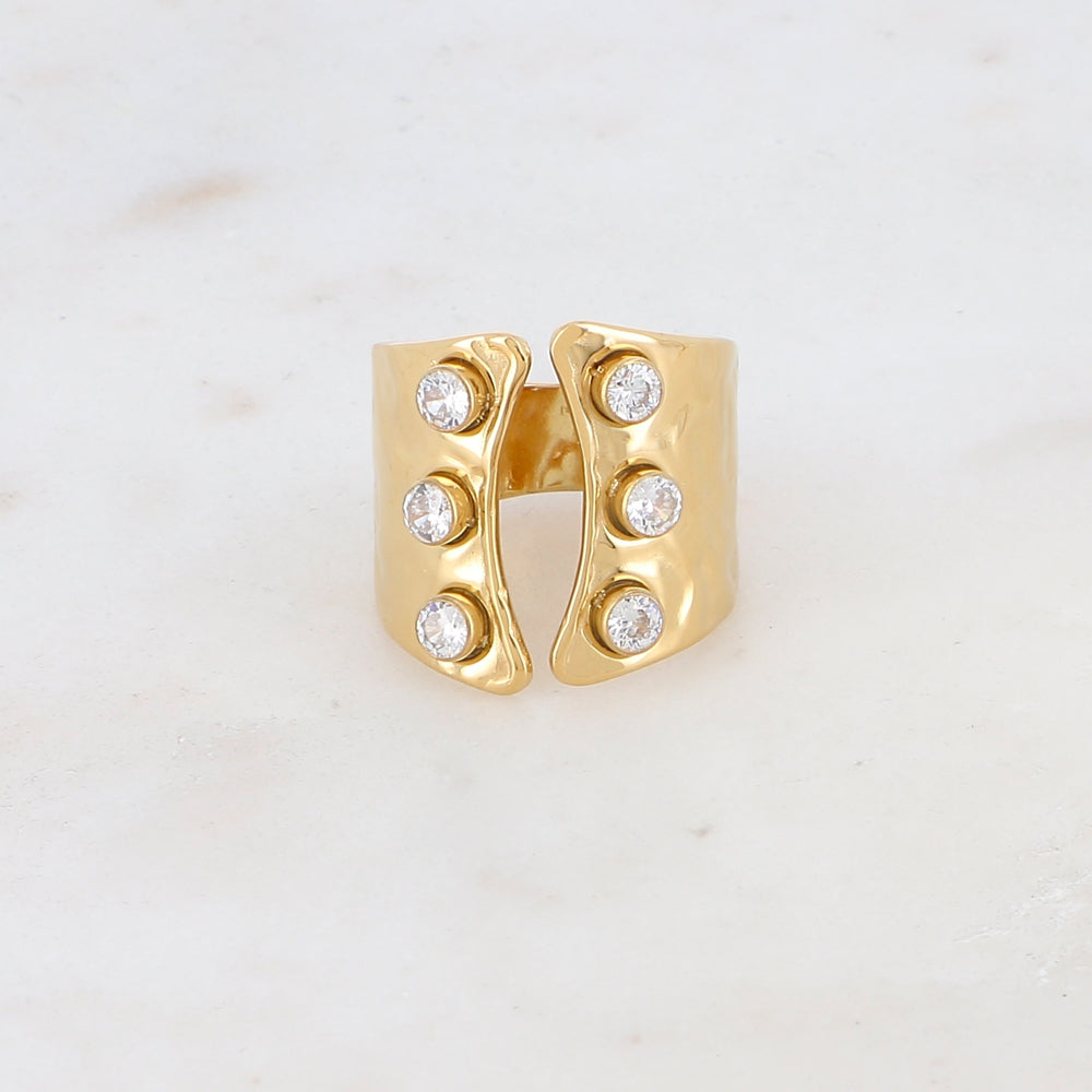 Bague martelée avec 6 strass