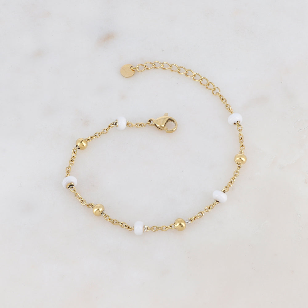 Bracelet avec petites boules et émail
