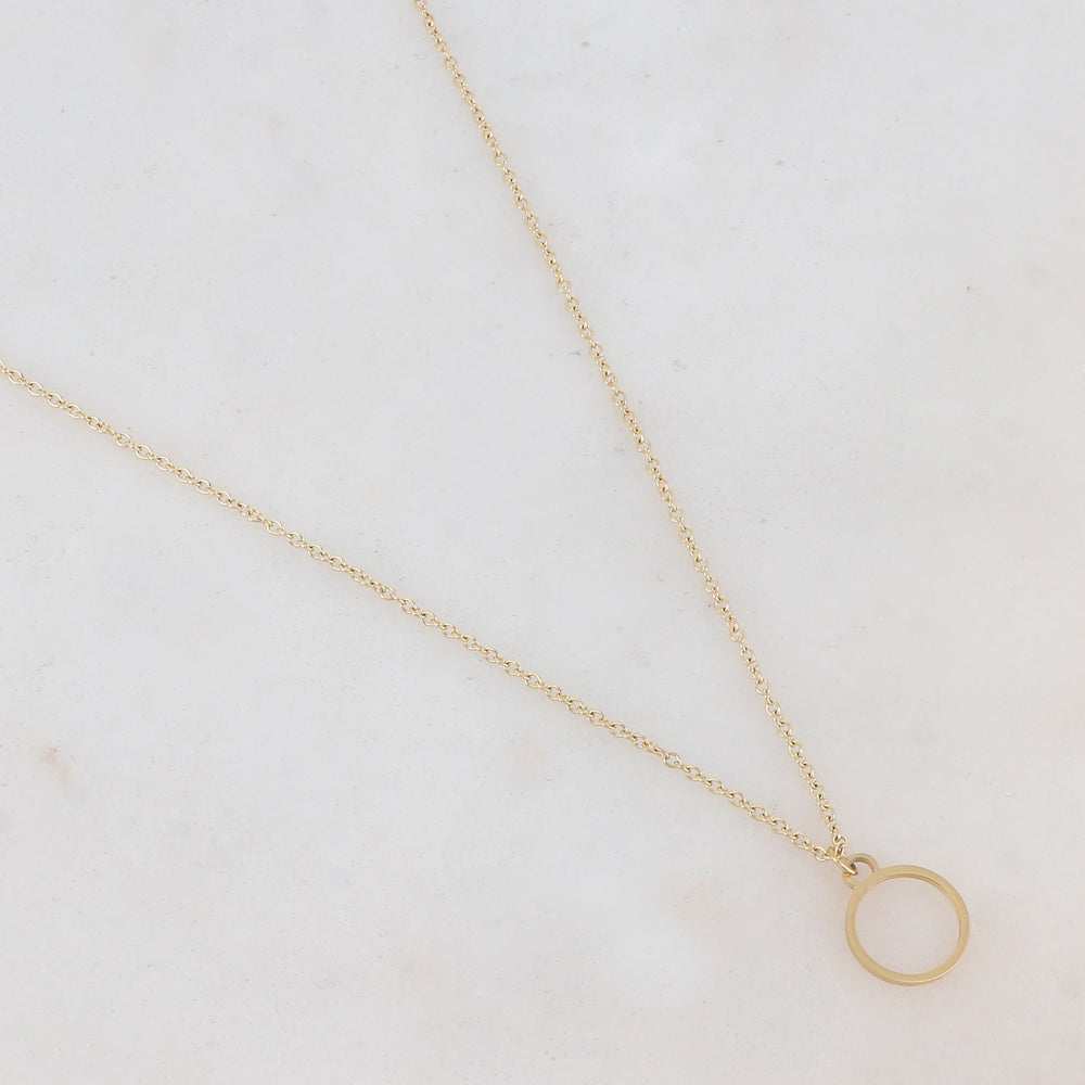 Collier avec pendentif anneau doré 41+5 cm