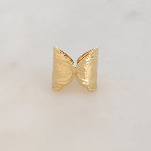 Bague martelée aux motifs géométriques