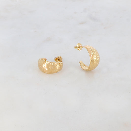 Créoles à puce effet martelé (2CM)