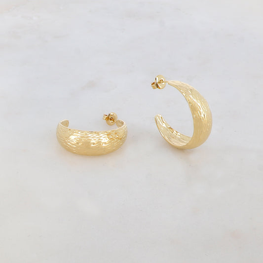 Créoles à puce effet martelé (3CM)