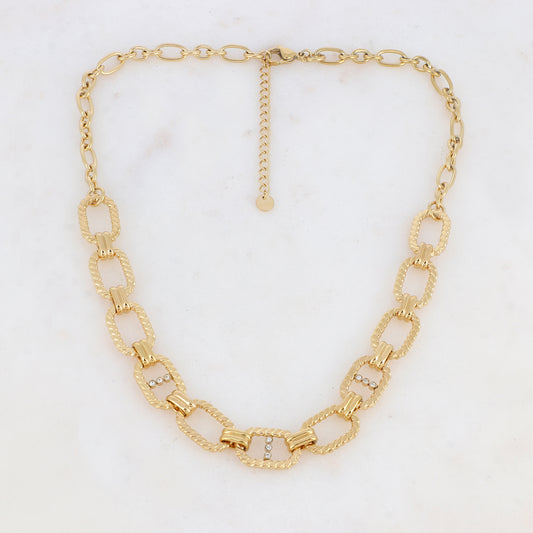 Collier en maille doré embelli de multi-anneaux et de strass blancs 40+5 cm