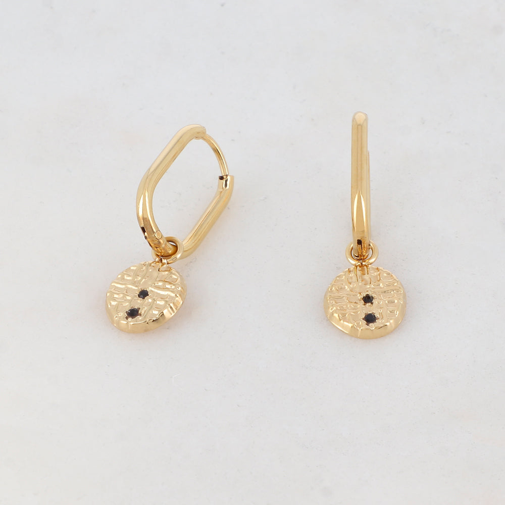 Créoles avec pièce ronde, 2 strass 1,2 x 2,8 cm.