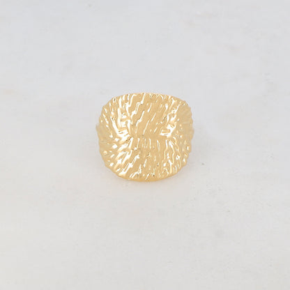 Bague fine avec pièce ronde, motif graphique