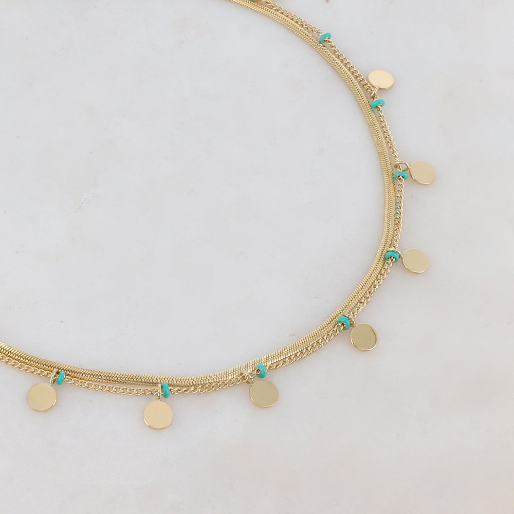 Collier 2 rangs doré avec maille miroir composé de pampilles rondes lisse et de petites rondelles émaillées turquoises 38/40+5 cm