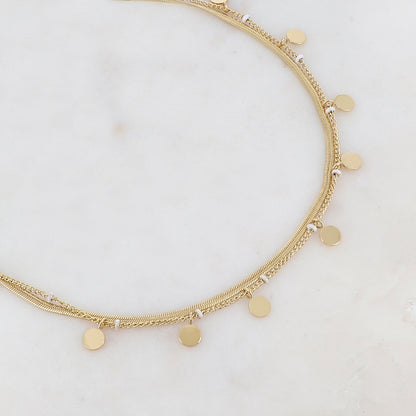 Collier 2 rangs doré avec maille miroir composé de pampilles rondes lisse et de petites rondelles émaillées blanches 38/40+5 cm