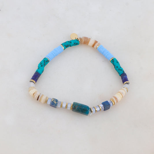 Bracelet élastique avec coquillages, perles heishi et pierres naturelles