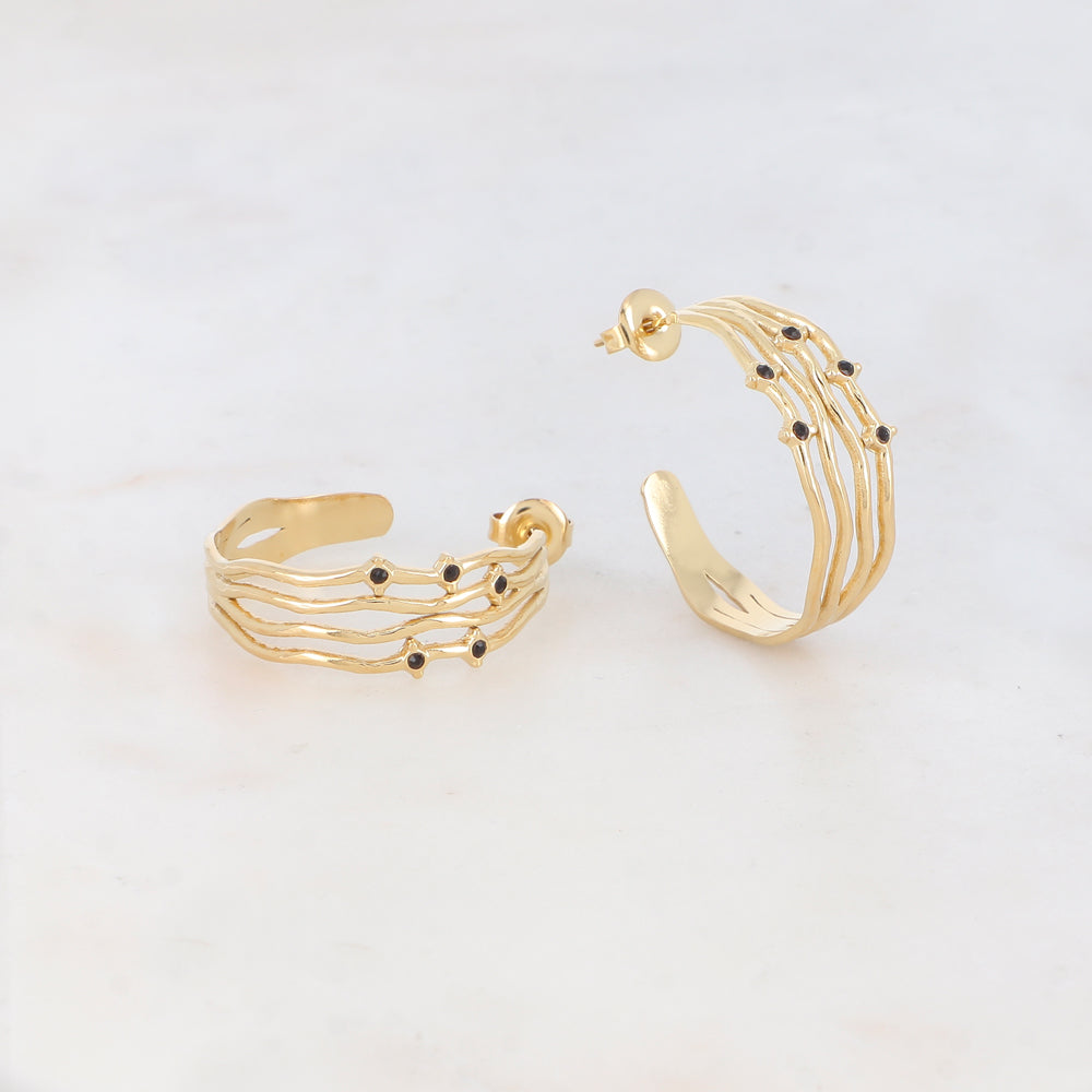 Créoles à puce 4 rangs avec 5 strass (2.8 CM)
