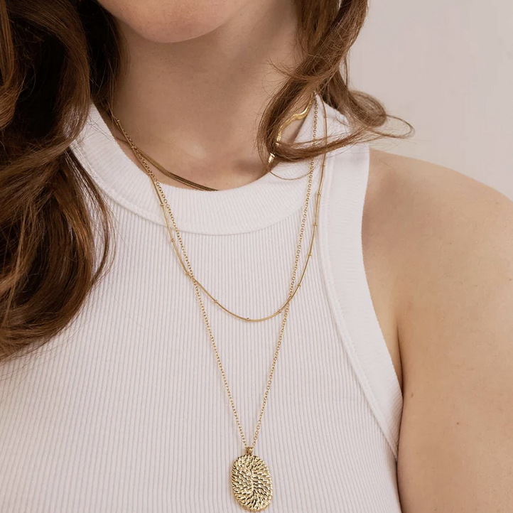 Collier 3 rangs doré avec maille miroir, pendentif ovale, motif graphique 38/50/60+7 cm