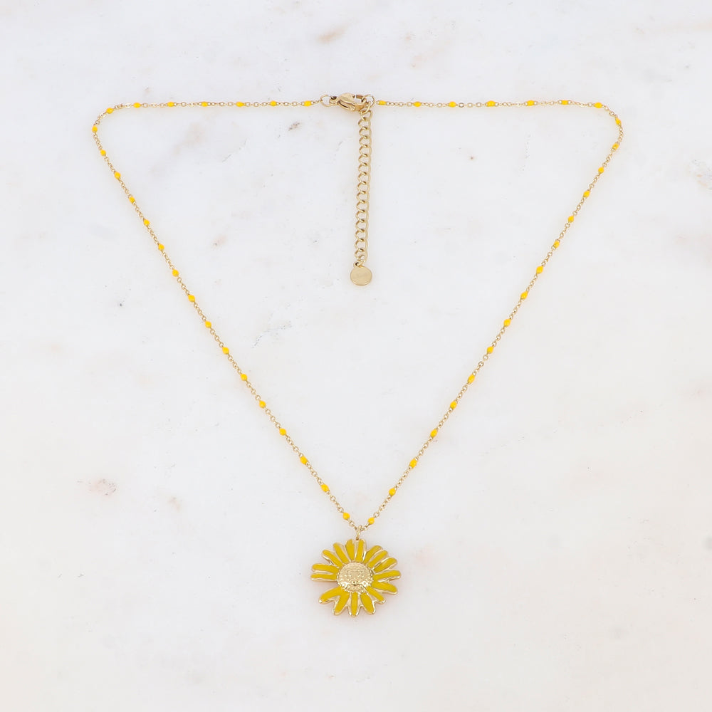 Collier doré avec des petites pièces et une fleur de marguerite émaillées jaunes 40+5 cm