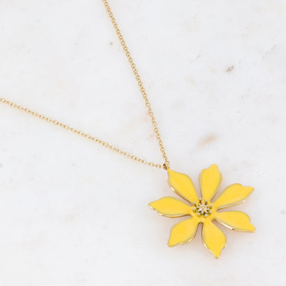 Collier doré avec une fleur émaillée jaune 40+5 cm