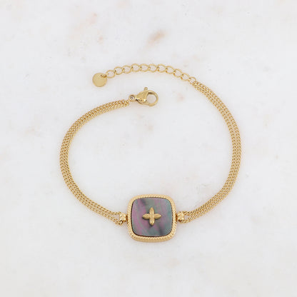 Bracelet avec pampille carrée ornée de nacre avec un motif au centre