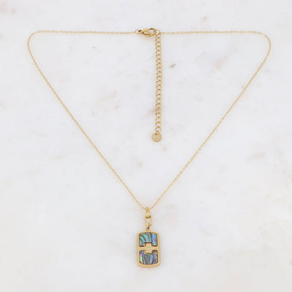 Collier avec une pampille rectangulaire ornée d'une feuille de nacre abalone 39+7 cm