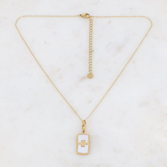 Collier avec une pampille rectangulaire ornée d'une nacre blanche 39+7 cm