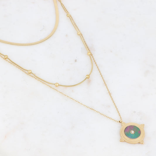 Collier triple rangs doré avec une pampille ronde ornée d'une nacre naturelle grise 38/50/60+5 cm