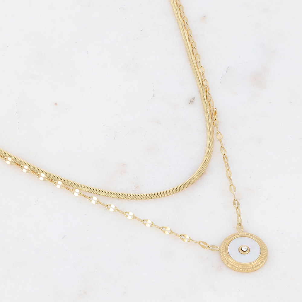 Collier double rangs doré avec une pampille ronde ornée d'une nacre blanche 38/42,5+7 cm
