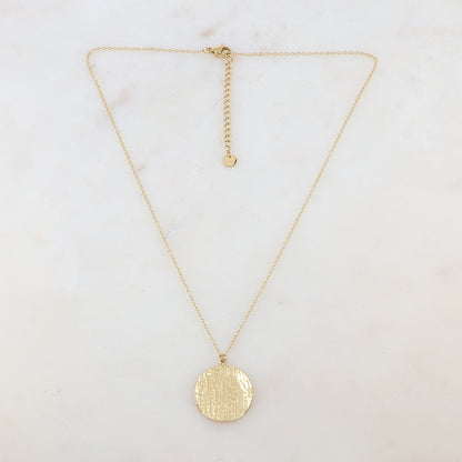 Collier avec pendentif rond style ondulé, effet martelé (40+5CM)