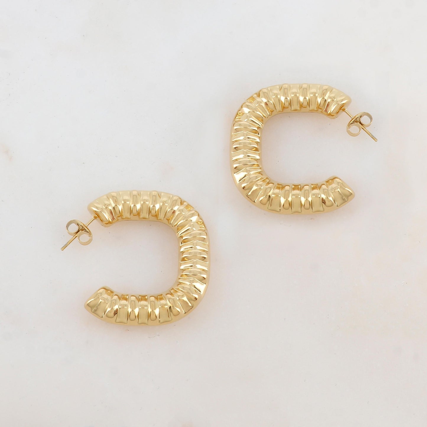 Créoles à puce avec motif graphique (3.5CM)