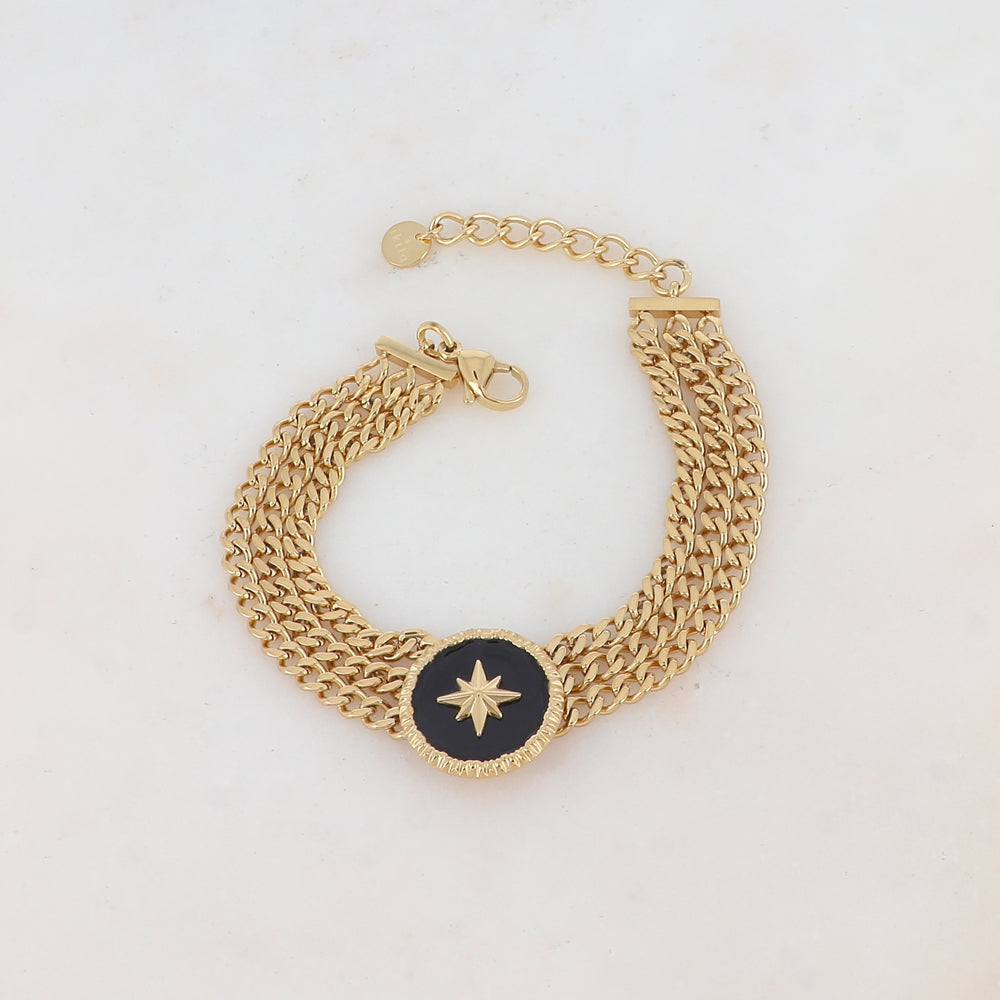 Bracelet en maille trois rangs avec pièce ronde émaillée, étoile