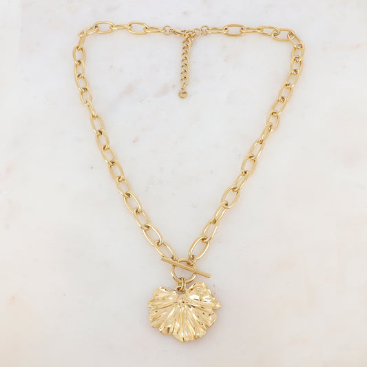 Collier en maille avec pendentif feuille 45+5 cm