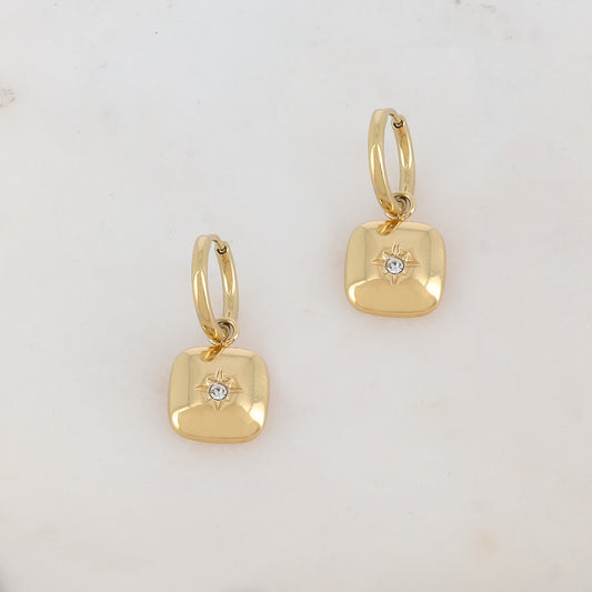 Créoles avec pièce carrée, étoile et strass 1,2 x 2,7 CM.