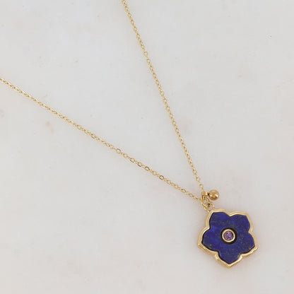 Collier avec petite boule, fleur en pierre naturelle, strass (39+7CM)