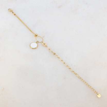 Bracelet en maille avec pièce ronde émaillée, strass, étoile, petite boule et rondelle