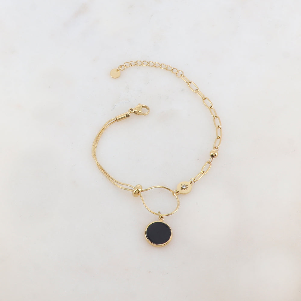 Bracelet en maille avec pièce ronde émaillée, strass, étoile, petite boule et rondelle
