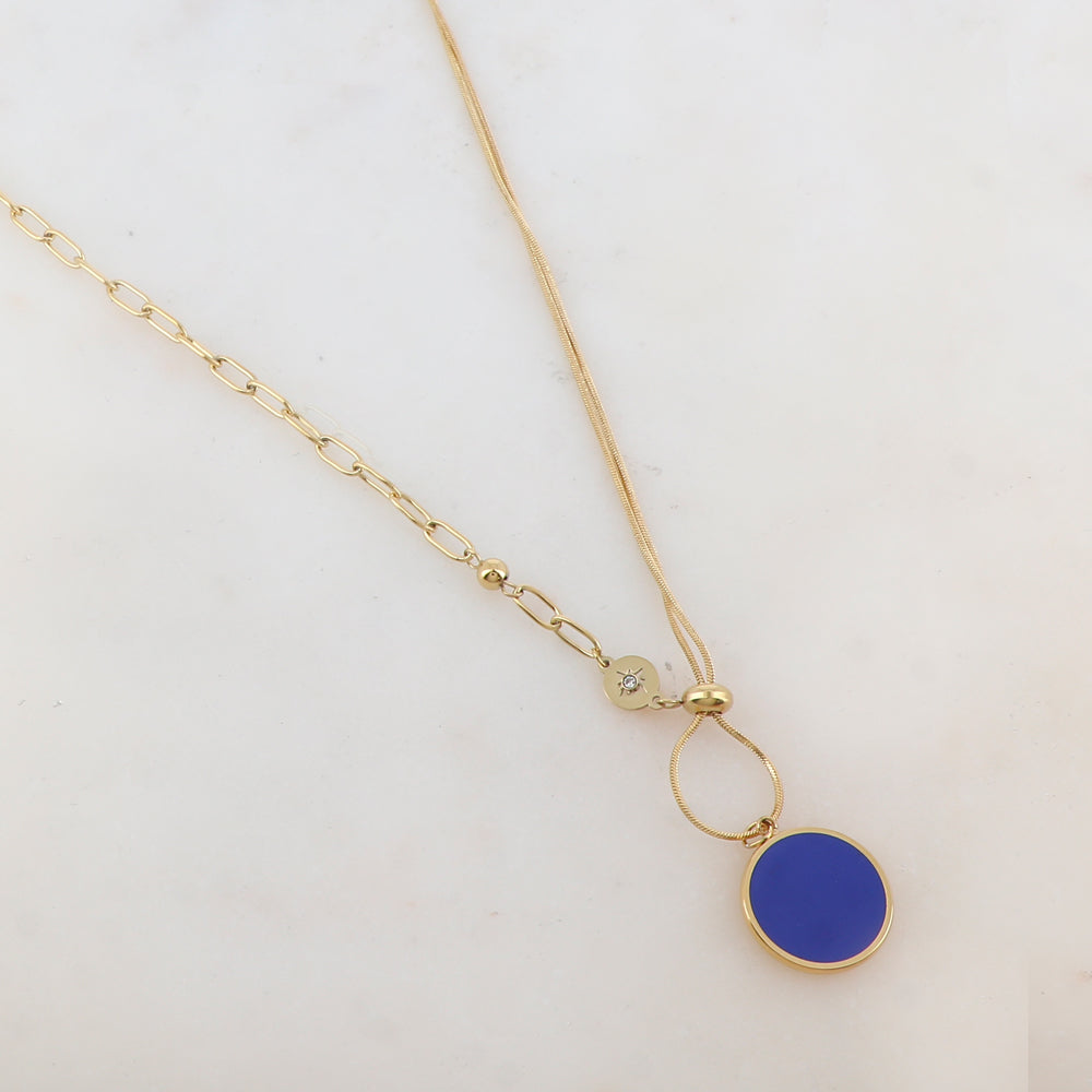 Collier en maille avec pendentif rond émaillé, strass, étoile, petite boule et rondelle (45+5CM)