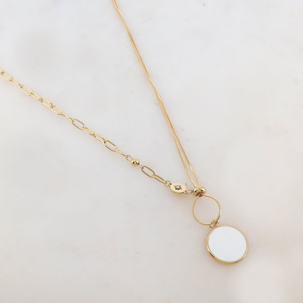 Collier en maille avec pendentif rond émaillé, strass, étoile, petite boule et rondelle (45+5CM)