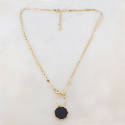 Collier en maille avec pendentif rond émaillé, strass, étoile, petite boule et rondelle (45+5CM)