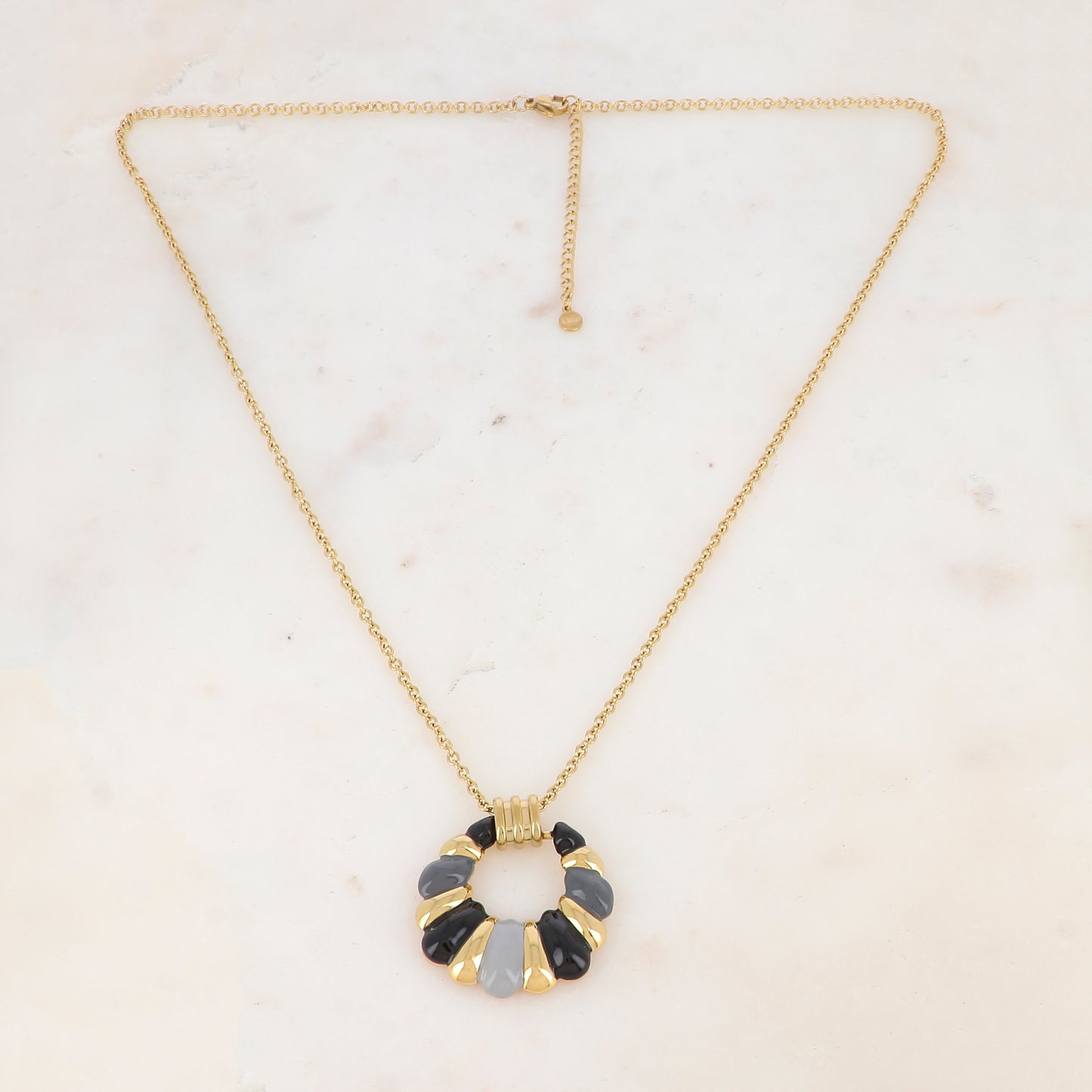 Collier avec pendentif émaillé (60+5CM)