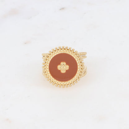 Bague avec pièce ronde émaillée, fleur gravée - Rouge brique