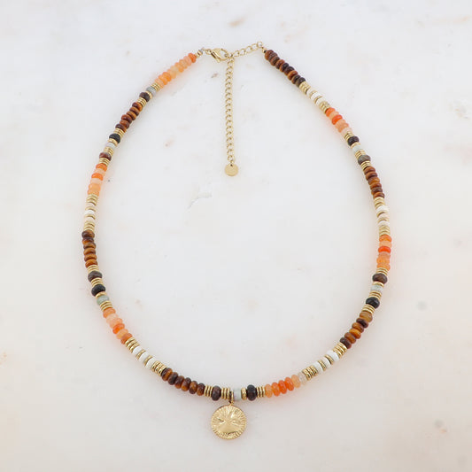 Collier avec pendentif rond et embelli de perles en agate noire, blanche, orange et œil de tigre (39+7CM)
